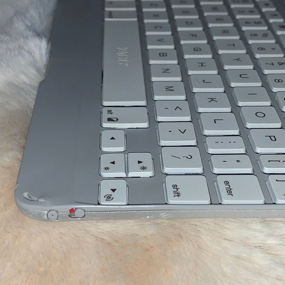 ZAGG Book Keyboard and Case‎ for iPad mini 2 or 3 White Silver - Picture 7 of 13